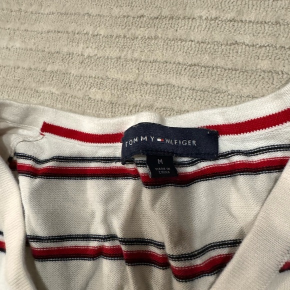 Tommy Hilfiger - Picture 2 of 2